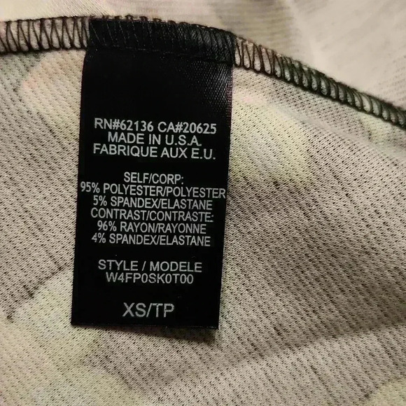 Guess Mesh Panel Peplum Tank - Picture 8 of 12